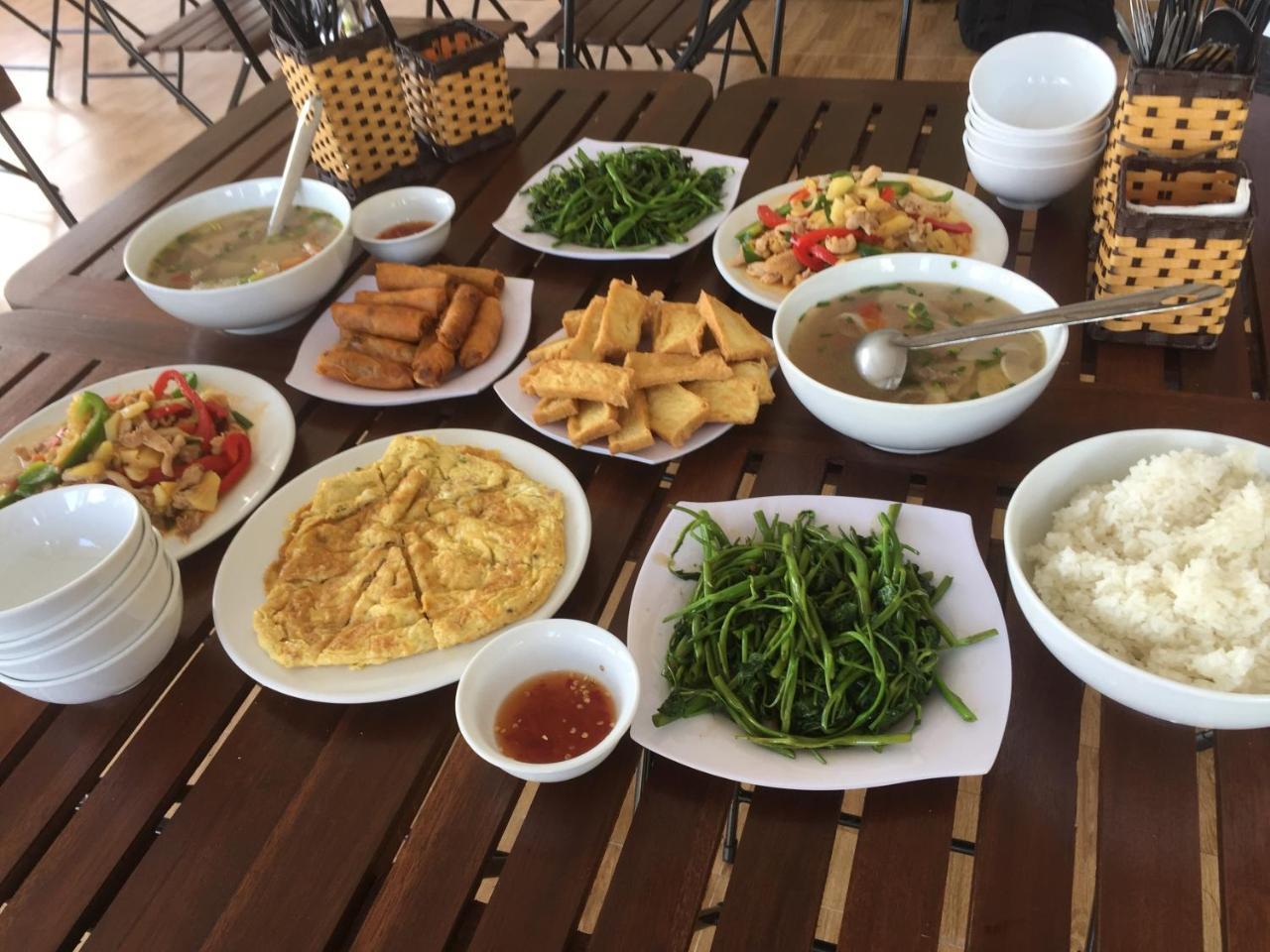 Sunshine Homestay Phong Nha Exterior photo